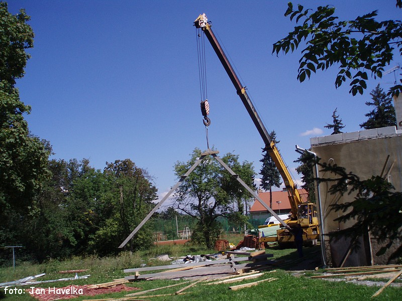 1.9.Stavba nové vystužené konstrukce krovu
